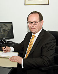Dr. Jens Pape